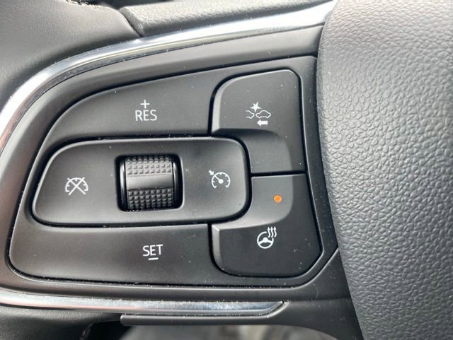 Used 2025 Buick Encore GX Avenir w/ Avenir Technology Package AWD/4WD image 11