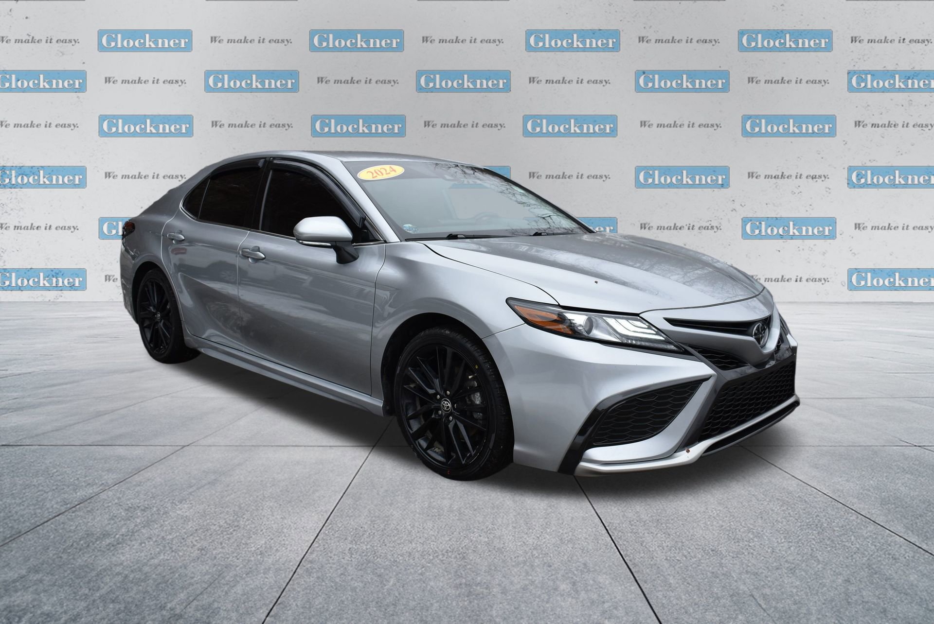 Used 2024 Toyota Camry XSE image 3