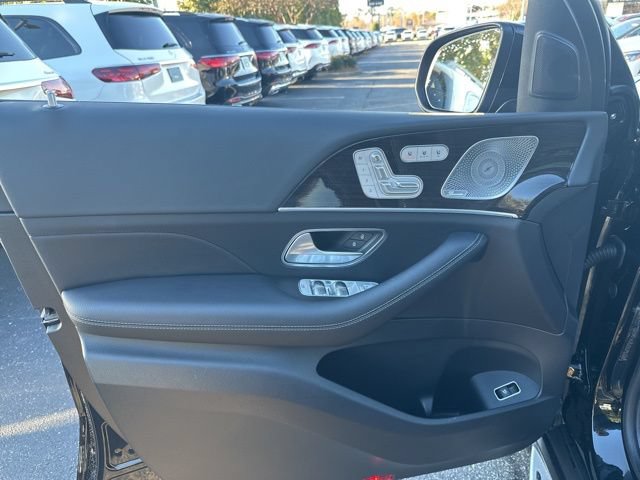 Certified 2025 Mercedes-Benz GLS 450 4MATIC image 17