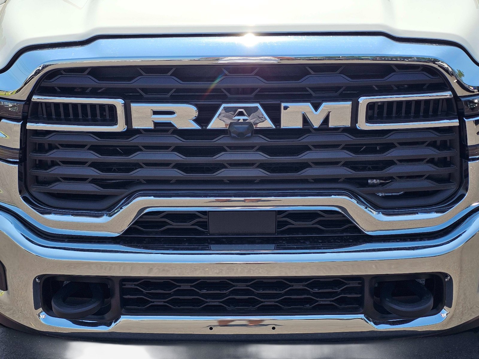 New 2027 RAM 4500 Tradesman w/ Chrome Appearance Group RWD image 3