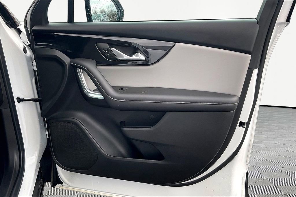 Used 2023 Chevrolet Blazer LT w/ Driver Confidence Package image 30