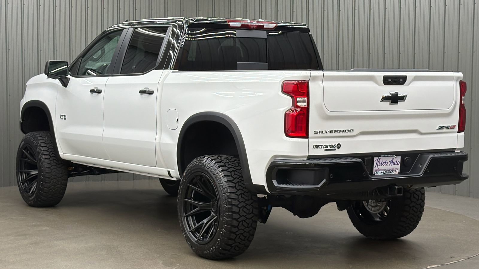 Used 2026 Chevrolet Silverado 1500 ZR2 AWD/4WD image 3