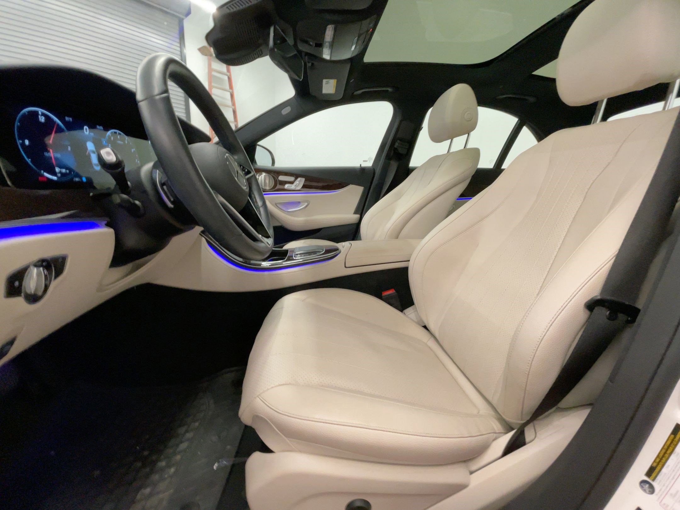 Used 2022 Mercedes-Benz E 350 Sedan image 5