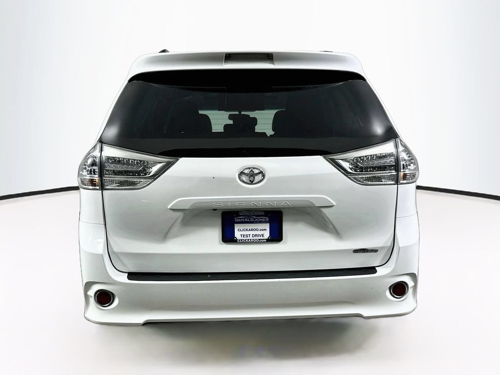 Used 2015 Toyota Sienna SE Premium FWD image 14