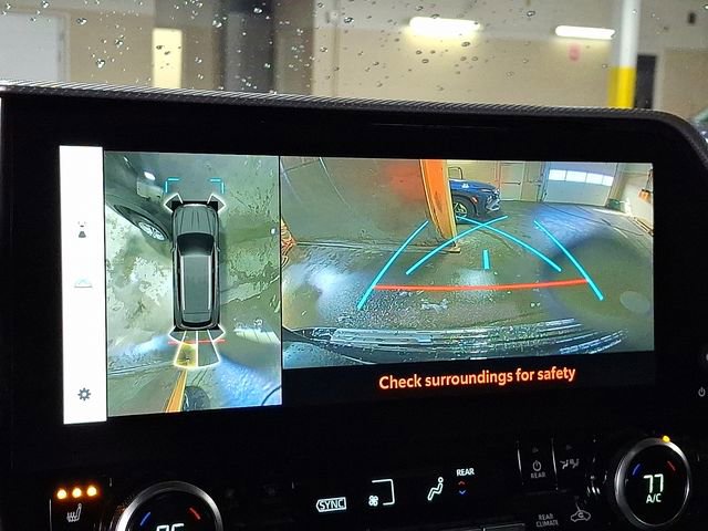 Used 2023 Toyota Highlander Platinum image 17