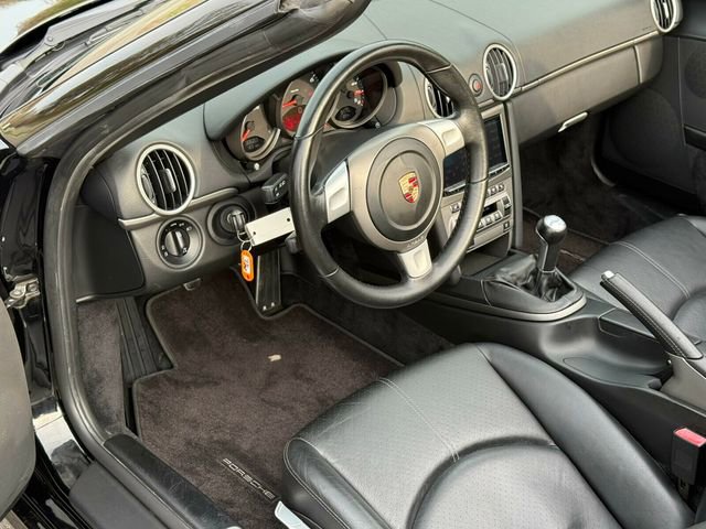 Used 2005 Porsche Boxster image 30