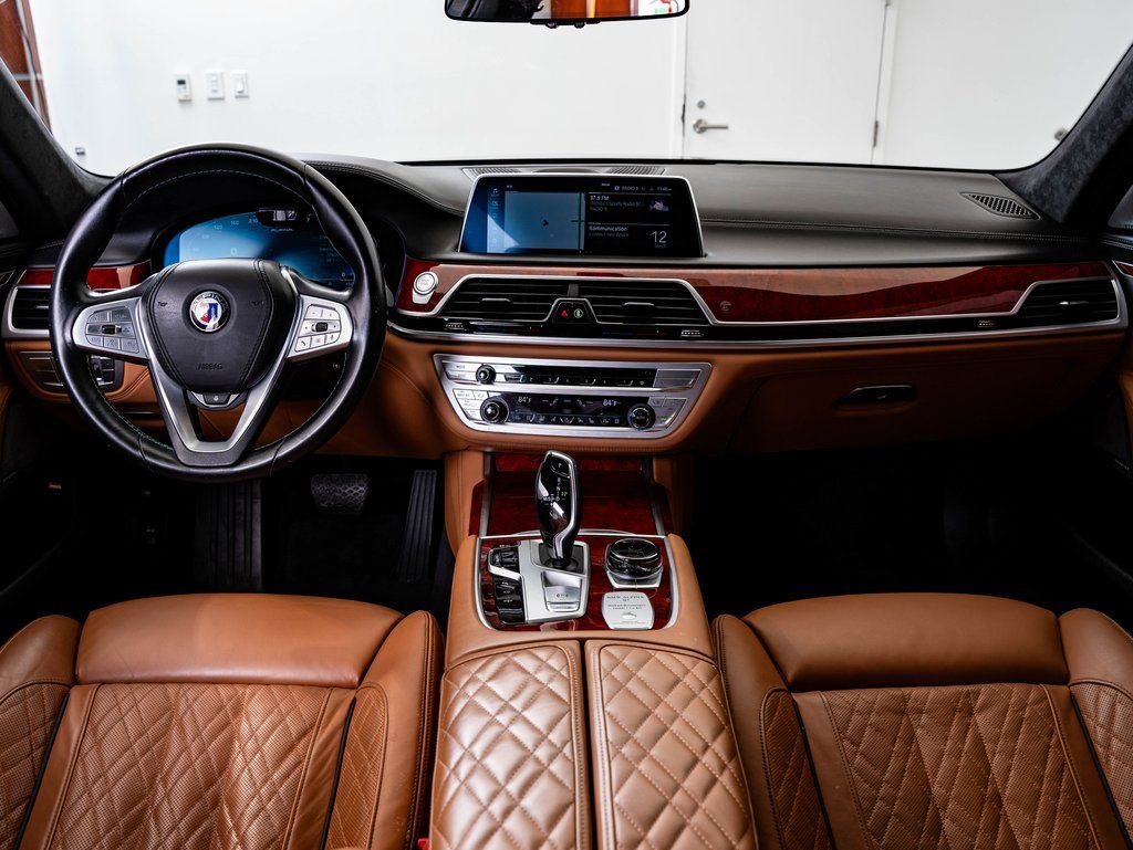 Certified 2022 BMW ALPINA B7 xDrive w/ Luxury Rear Seating Package image 36
