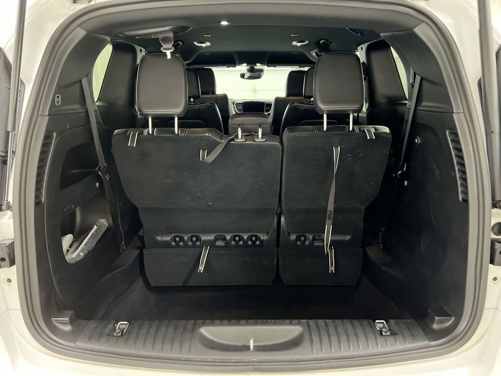 Used 2025 Chrysler Pacifica Select image 24