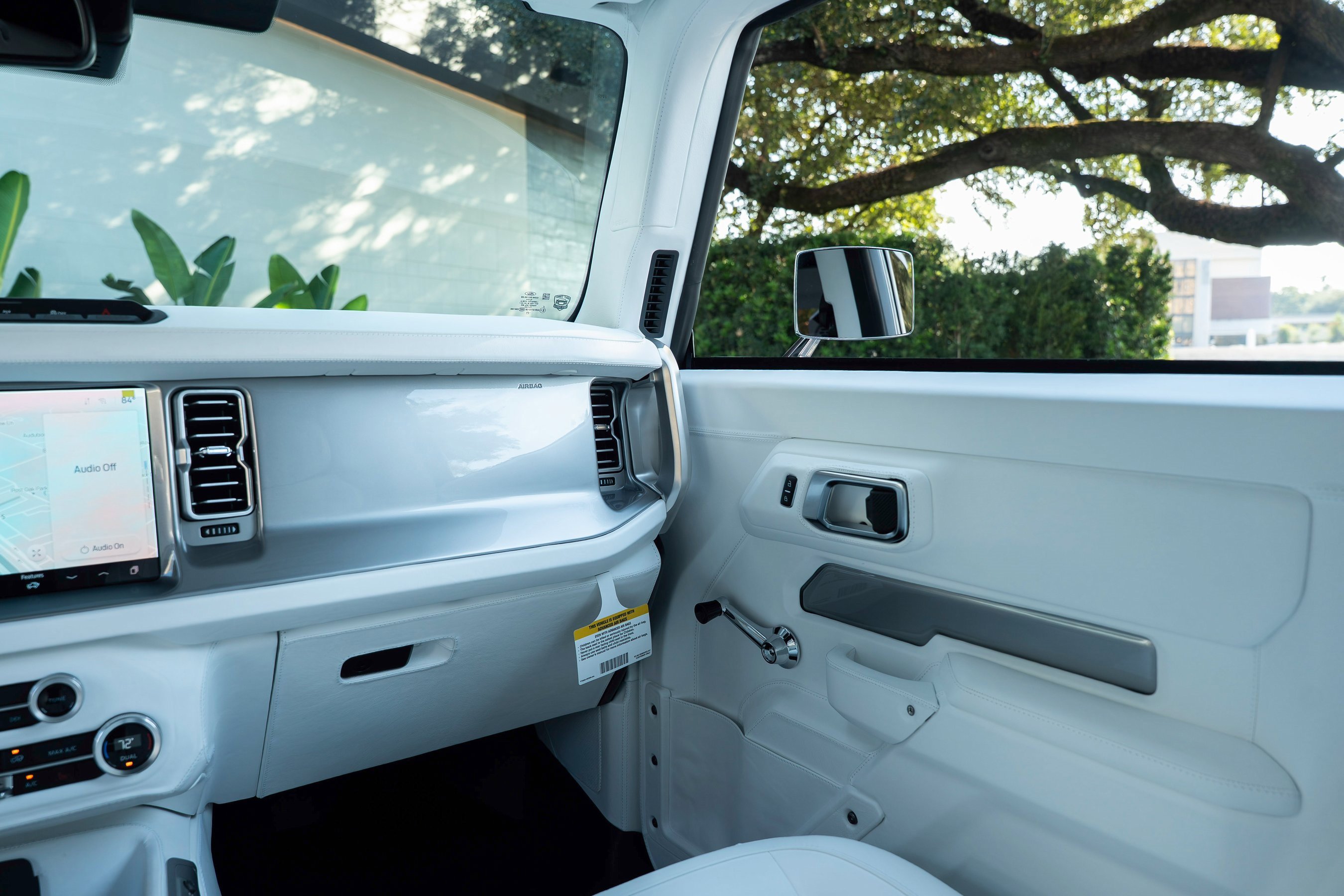 Used 2025 Ford Bronco Badlands image 26