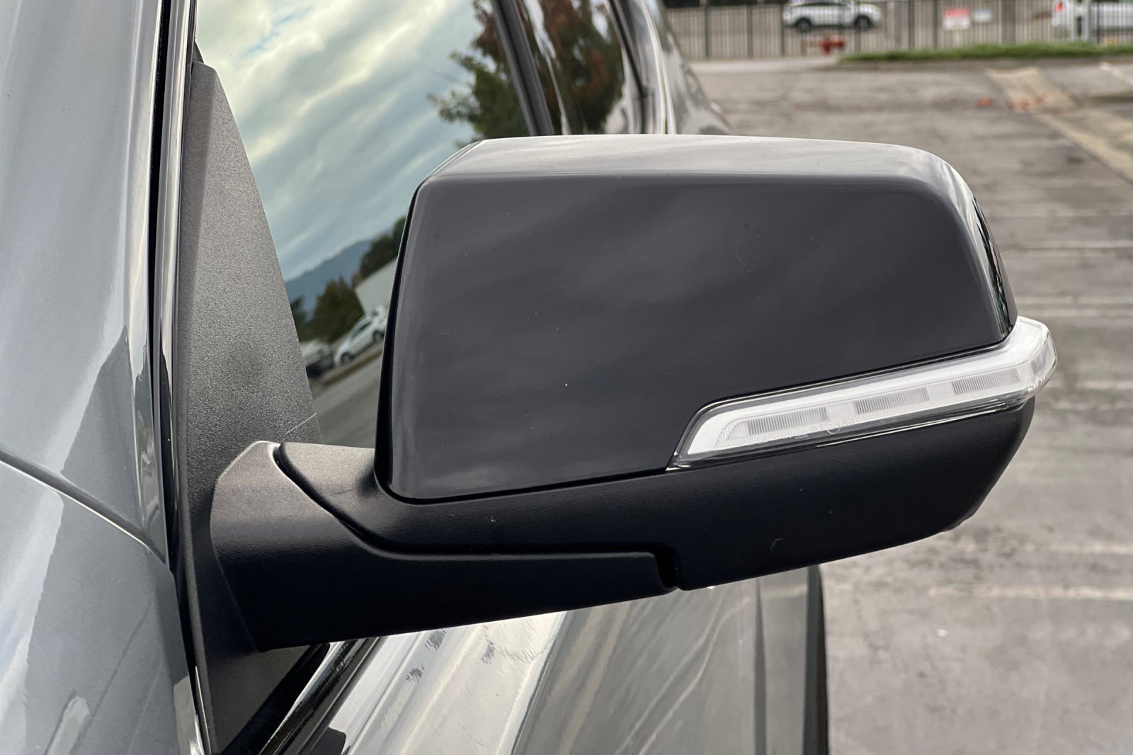 Used 2023 GMC Acadia AT4 w/ Technology Package image 55