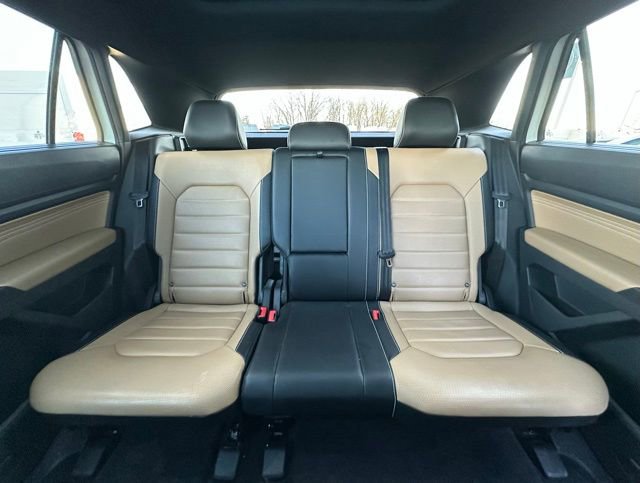Used 2023 Volkswagen Atlas Cross Sport SEL Premium R-Line image 16