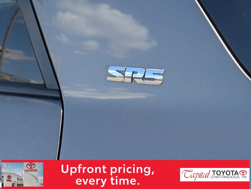 Used 2010 Toyota 4Runner SR5 AWD/4WD image 8