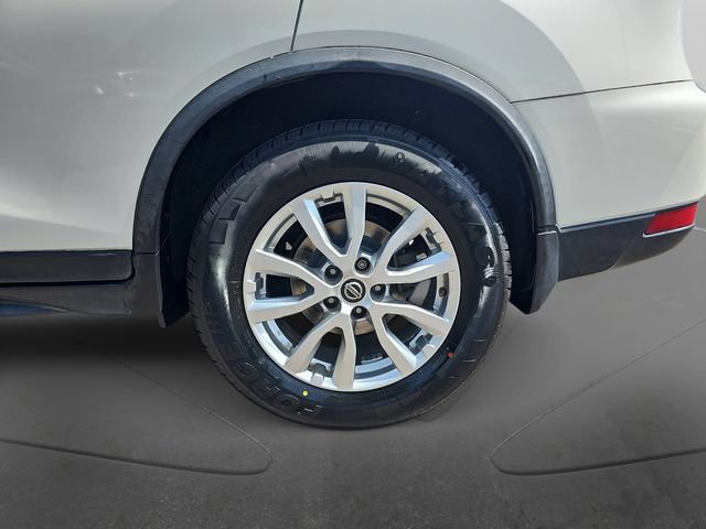 Used 2020 Nissan Rogue SV FWD image 27