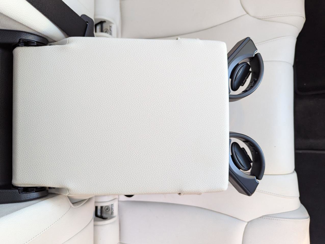 Used 2022 Mercedes-Benz EQB 300 4MATIC image 46