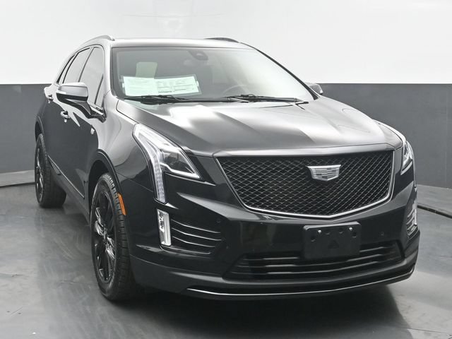 Used 2022 Cadillac XT5 Sportv w/ LPO, ONYX Package AWD/4WD image 8