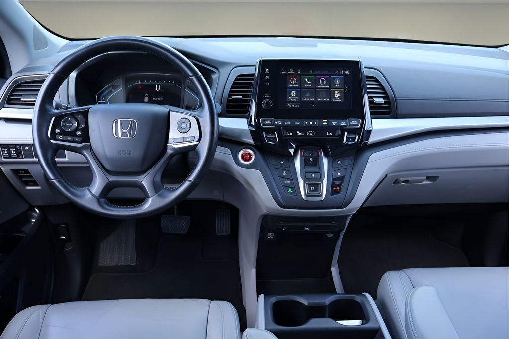 Used 2018 Honda Odyssey Touring image 15