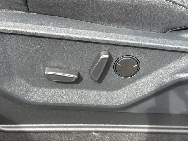 New 2026 Ford F450 Lariat w/ Lariat Ultimate Package image 37