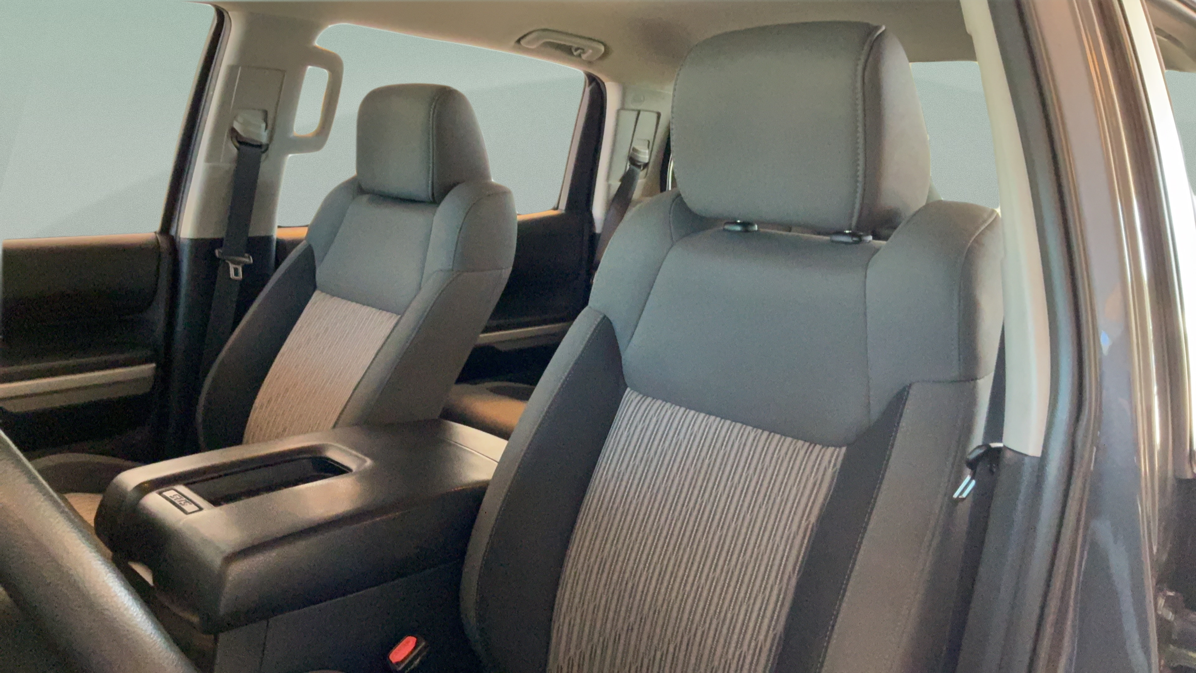 Used 2014 Toyota Tundra SR5 w/ SR5 Upgrade Package AWD/4WD image 24