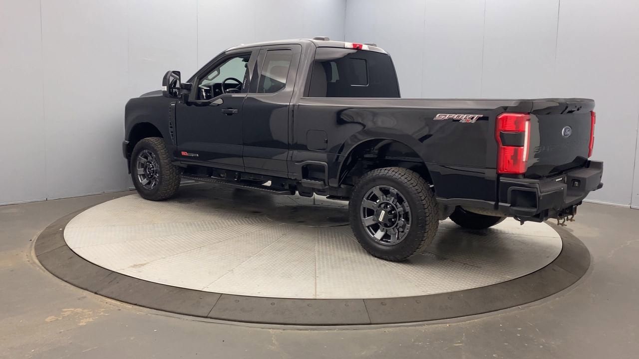 Used 2024 Ford F350 Lariat w/ Sport Appearance Package AWD/4WD image 3