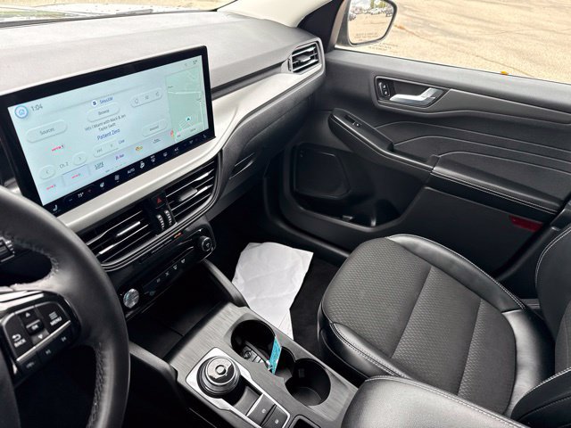 Used 2025 Ford Escape SE FWD image 18