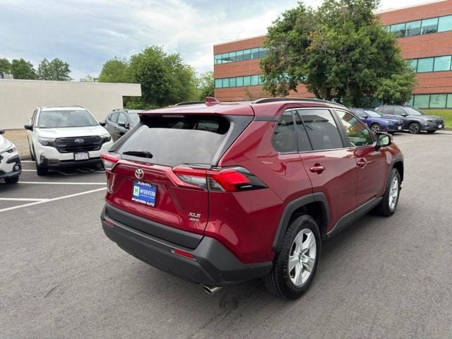 Used 2019 Toyota RAV4 XLE AWD/4WD image 6