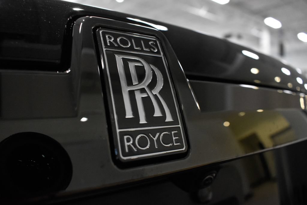 Used 2023 Rolls-Royce Ghost Black Badge w/ Black Badge Ghost Package AWD/4WD image 16