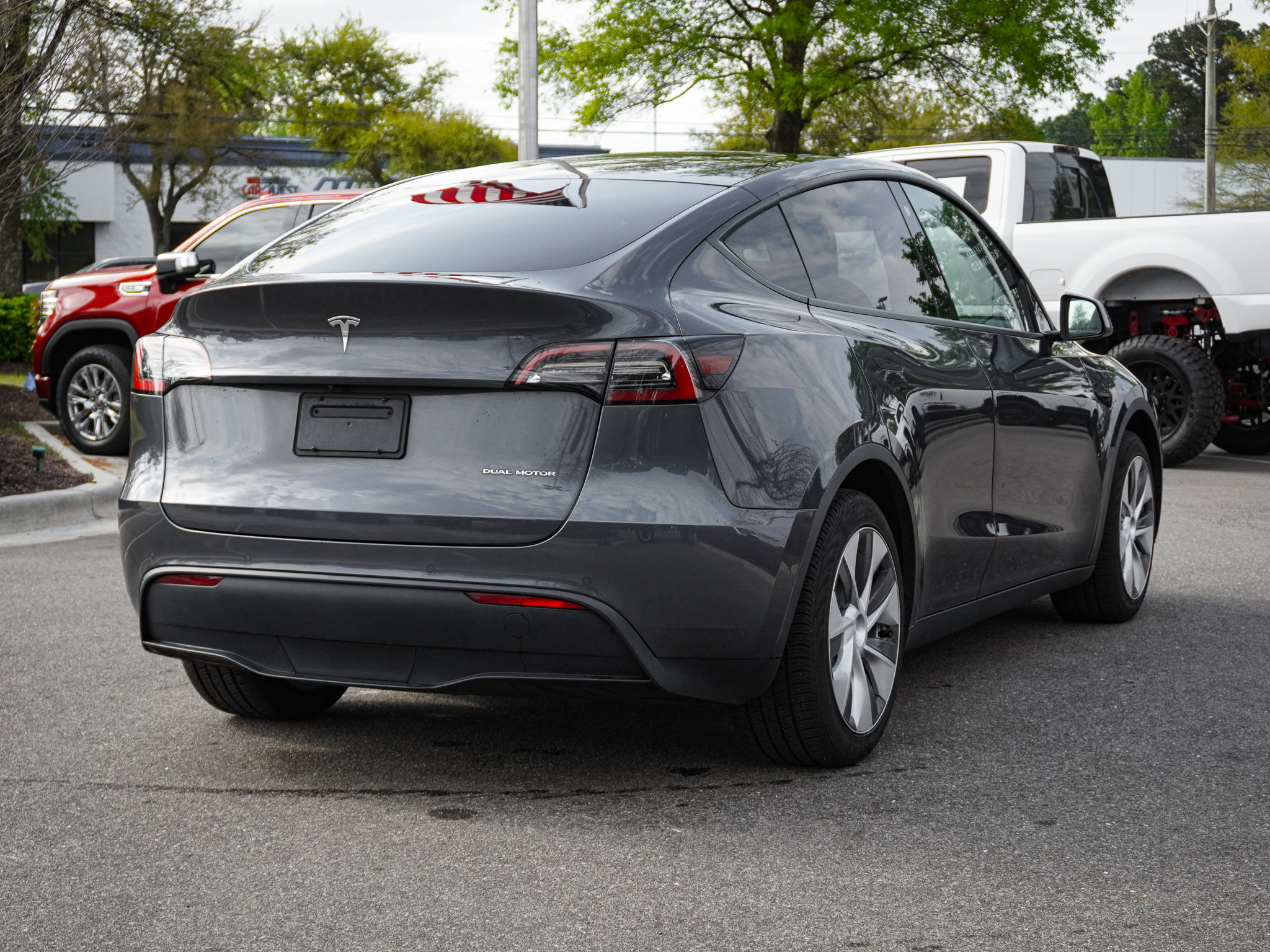 Used 2021 Tesla Model Y Long Range image 10
