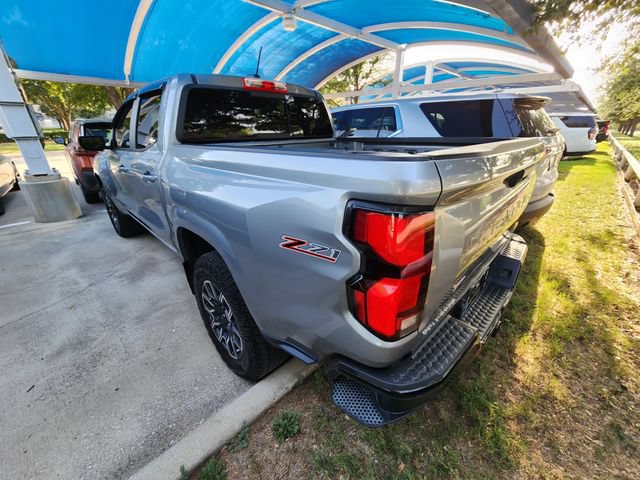 Used 2023 Chevrolet Colorado Z71 w/ Z71 Convenience Package 2 AWD/4WD image 4