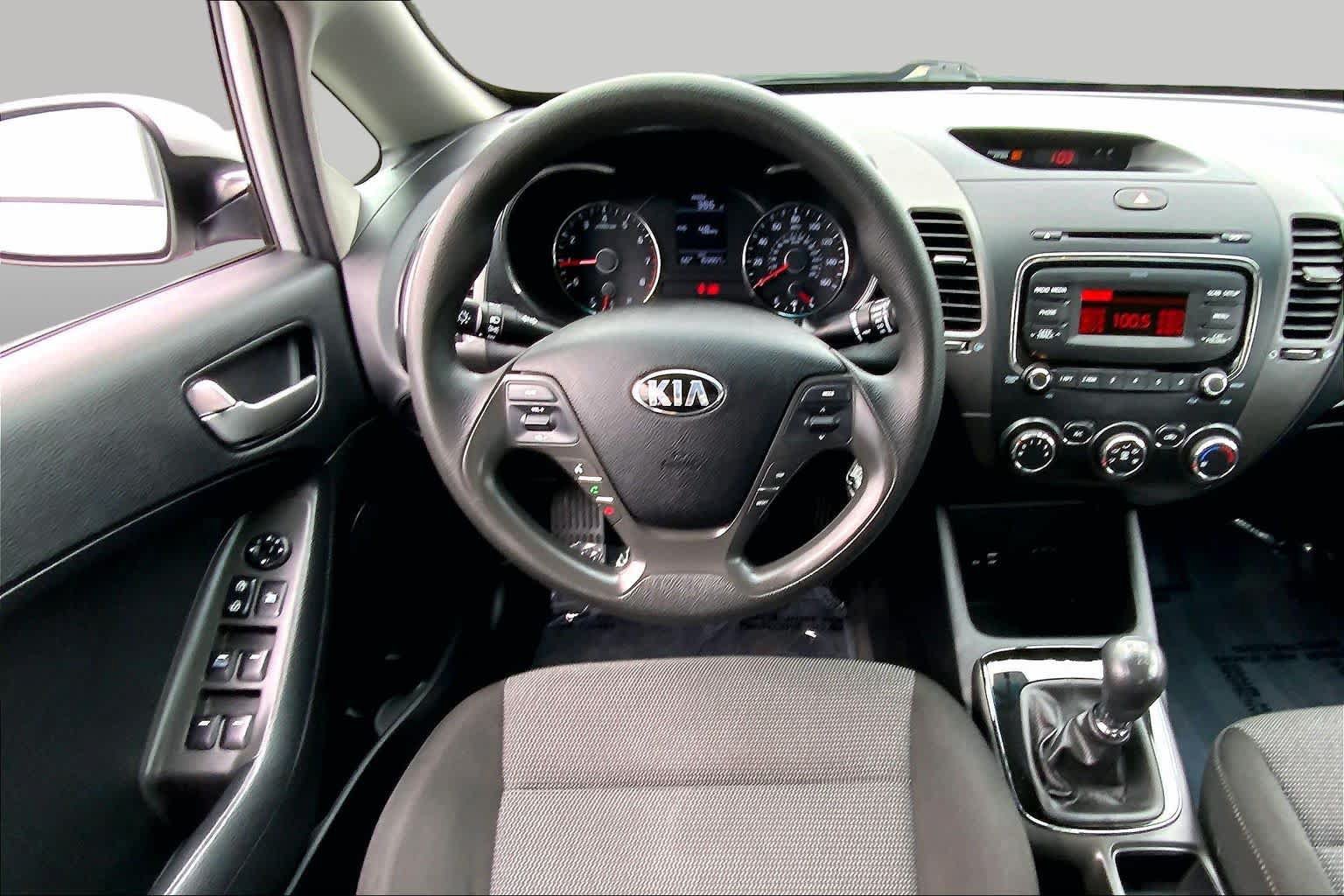 Used 2017 Kia Forte LX FWD image 6