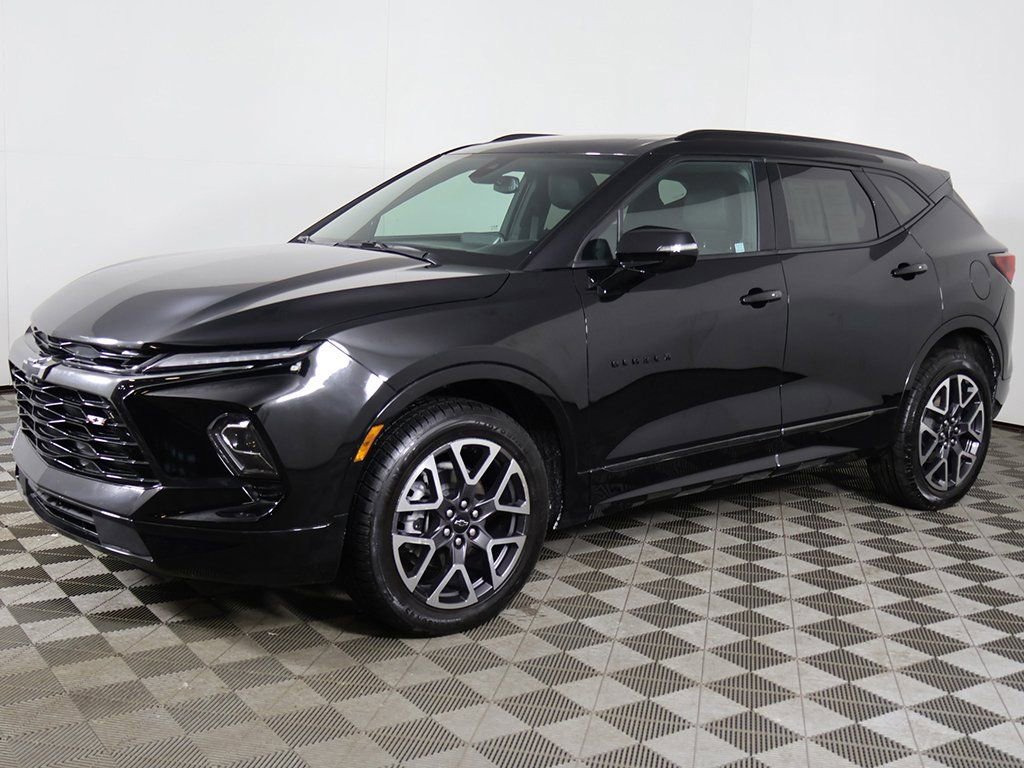 Used 2025 Chevrolet Blazer RS image 10
