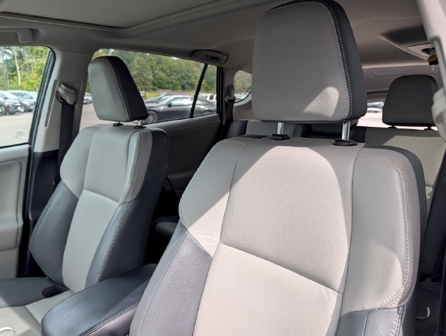 Used 2013 Toyota RAV4 Limited AWD/4WD image 11