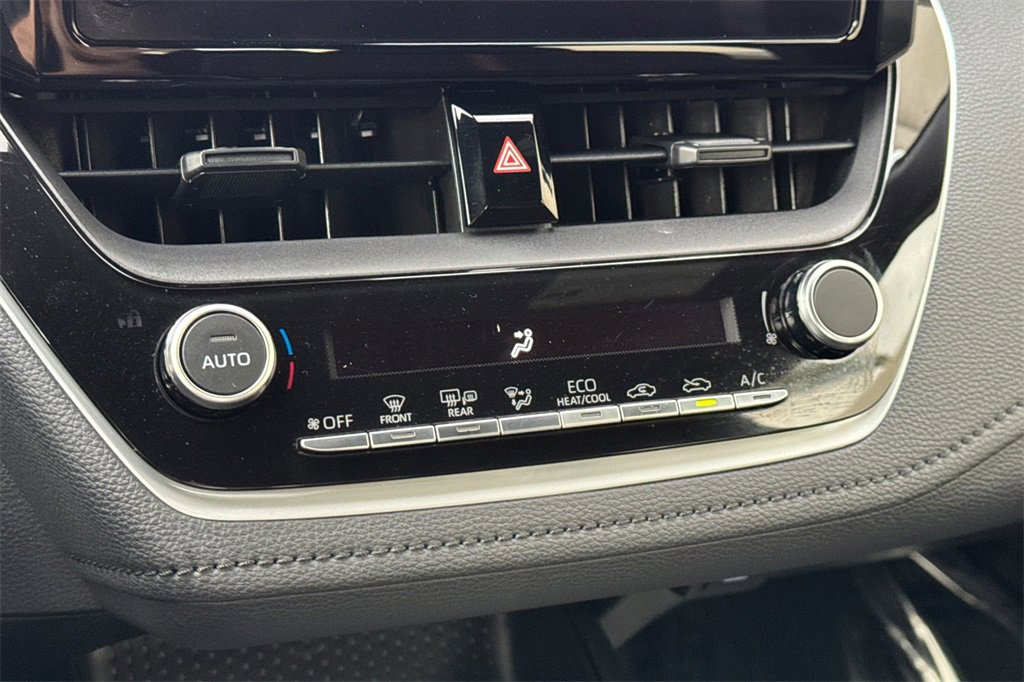 Used 2024 Toyota Corolla SE image 22