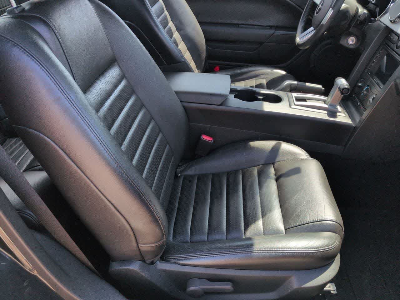 Used 2007 Ford Mustang GT Premium RWD image 19
