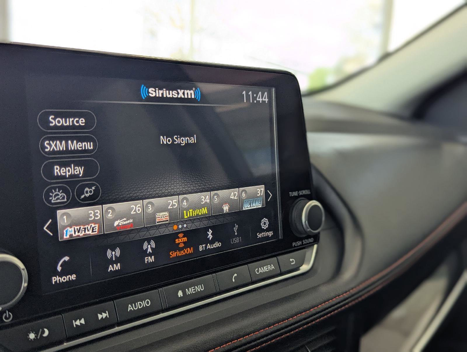 Certified 2025 Nissan Rogue SV AWD/4WD image 19