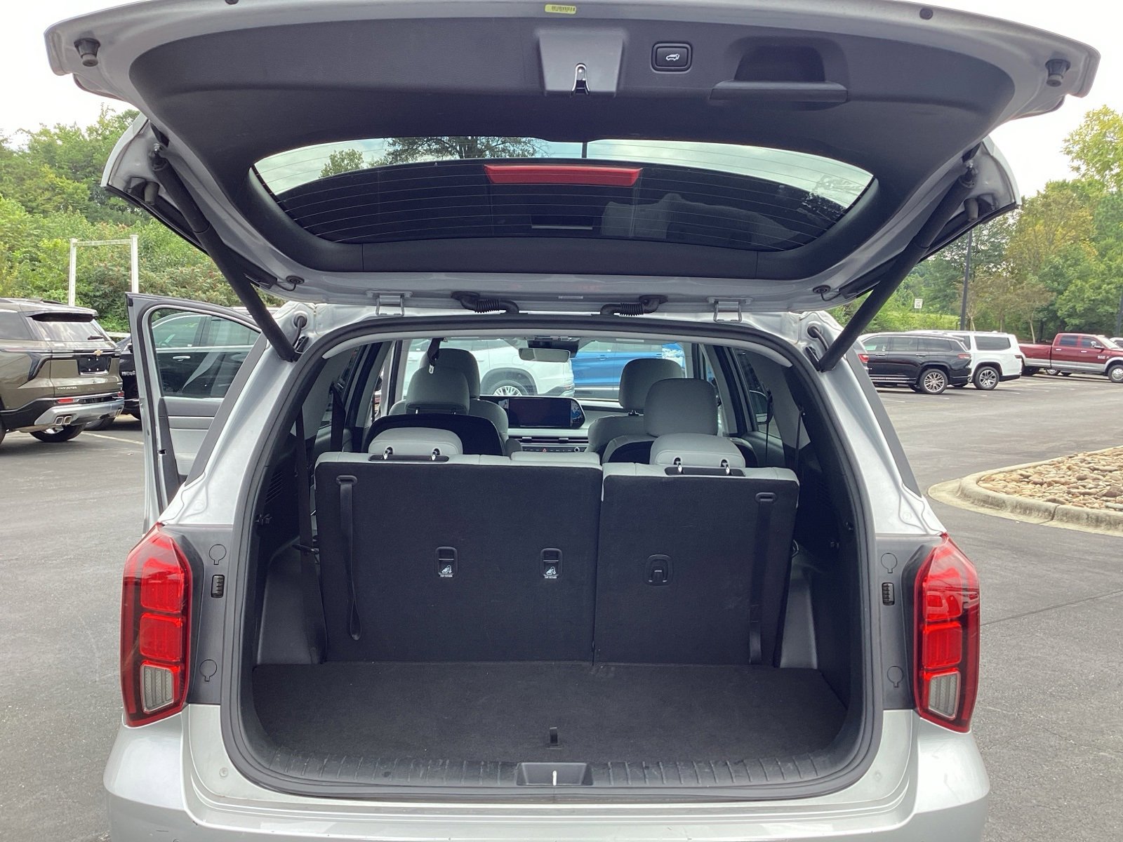 Used 2024 Hyundai Palisade SEL image 26