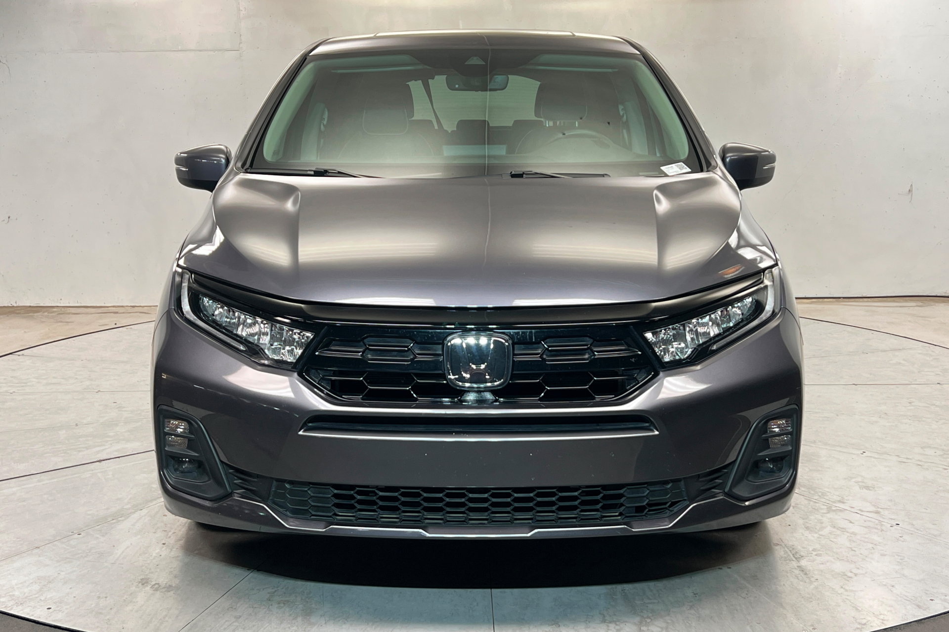 Used 2025 Honda Odyssey Touring image 9