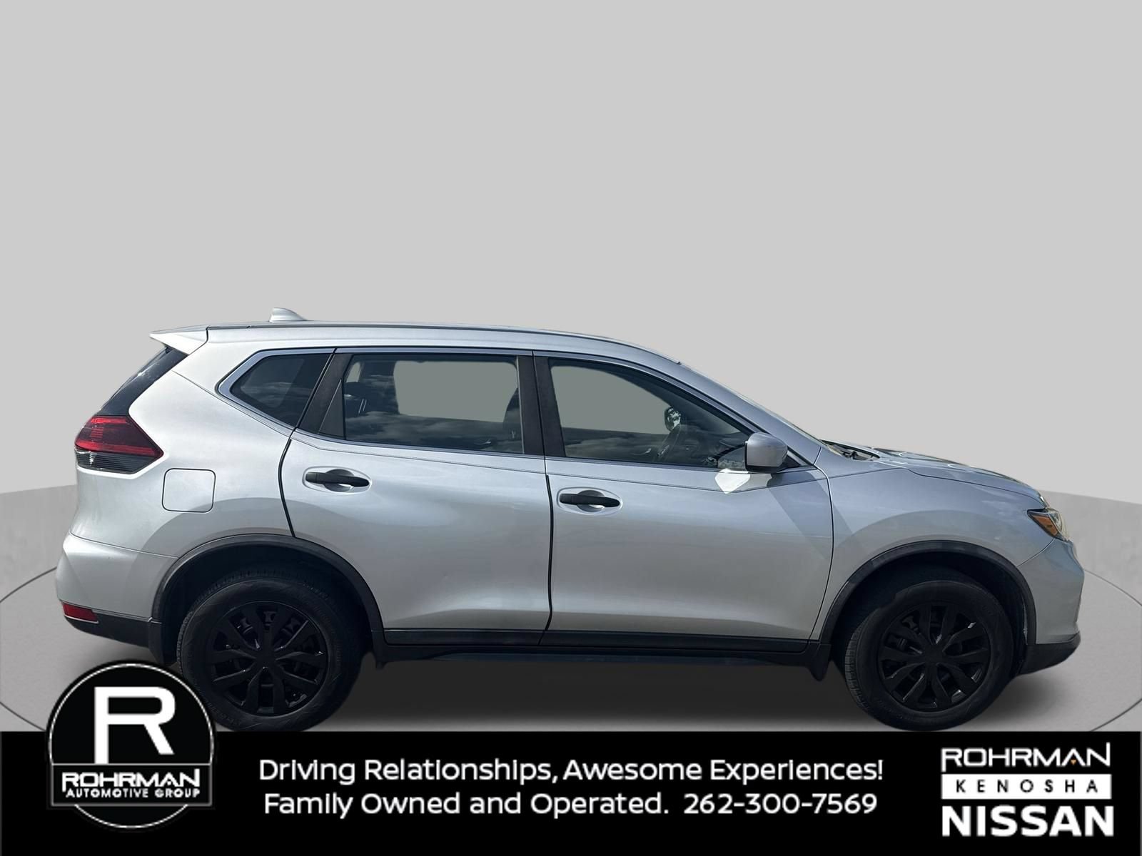 Used 2018 Nissan Rogue S AWD/4WD image 4