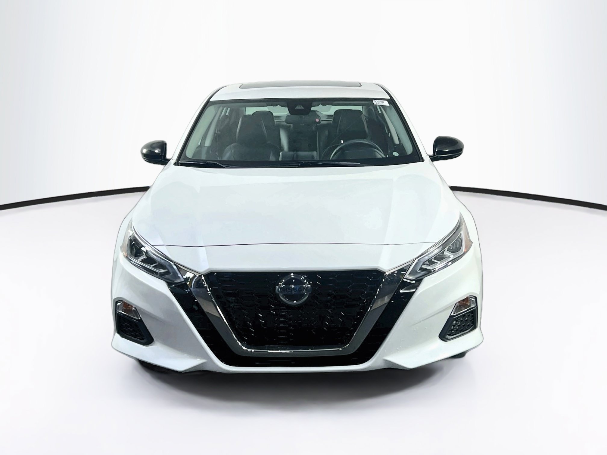 Used 2021 Nissan Altima 2.5 SR w/ SR Premium Package AWD/4WD image 2