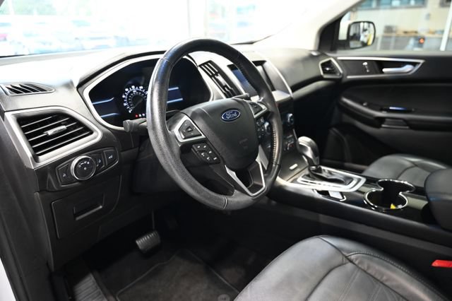 Used 2016 Ford Edge SEL w/ Equipment Group 201A AWD/4WD image 21
