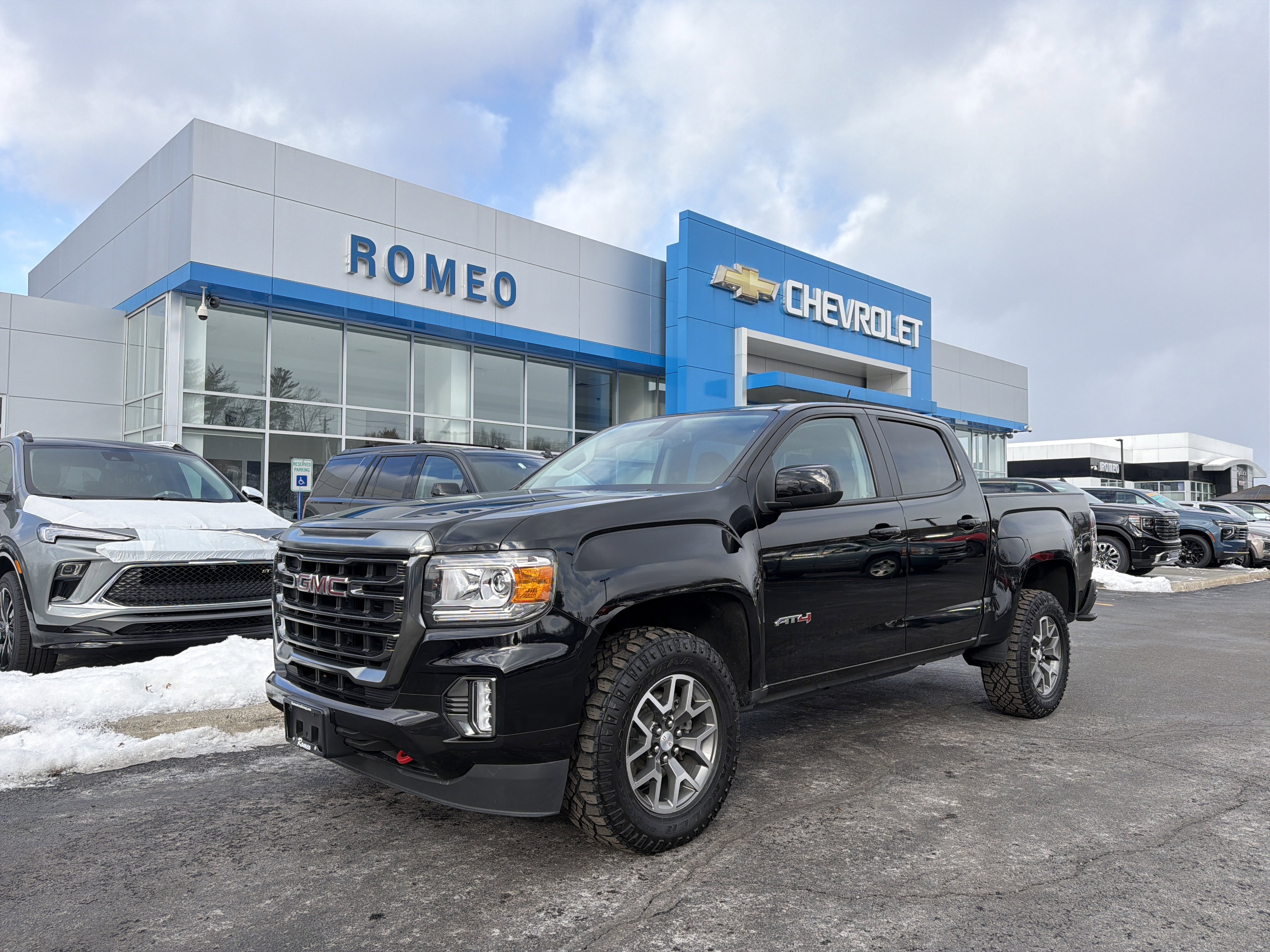 Used 2022 GMC Canyon AT4 w/ Trailering Package