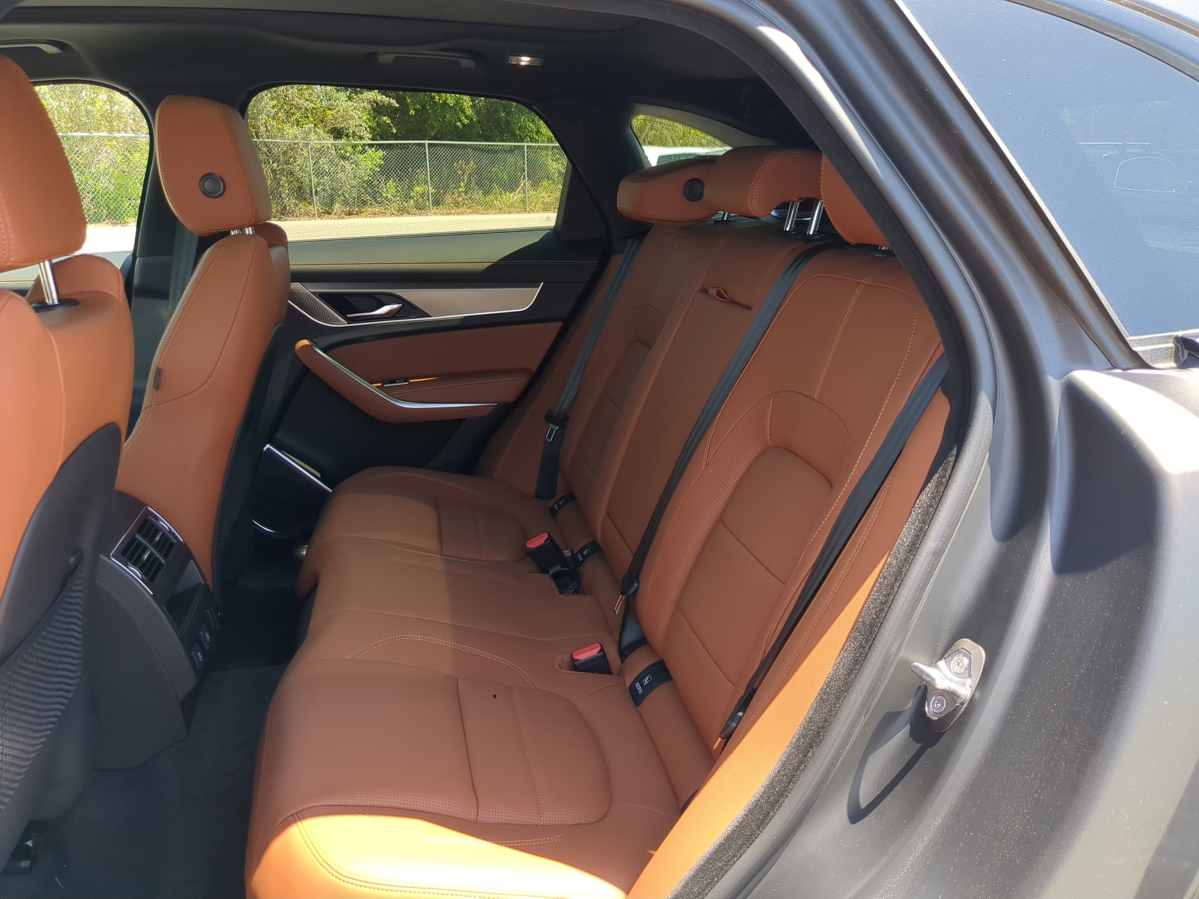 New 2026 Jaguar F-PACE R-Dynamic S image 13