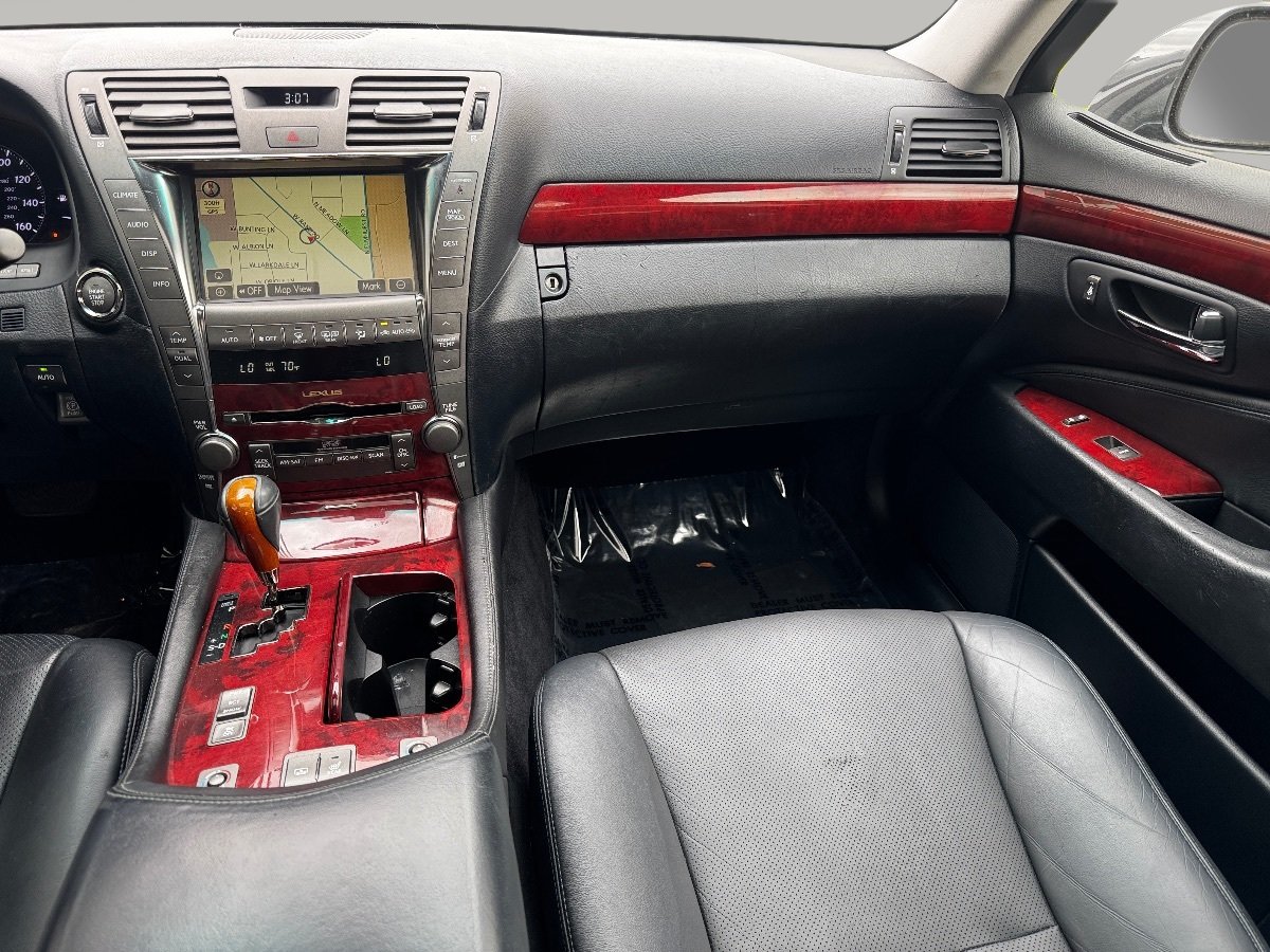 Used 2007 Lexus LS 460 RWD image 21