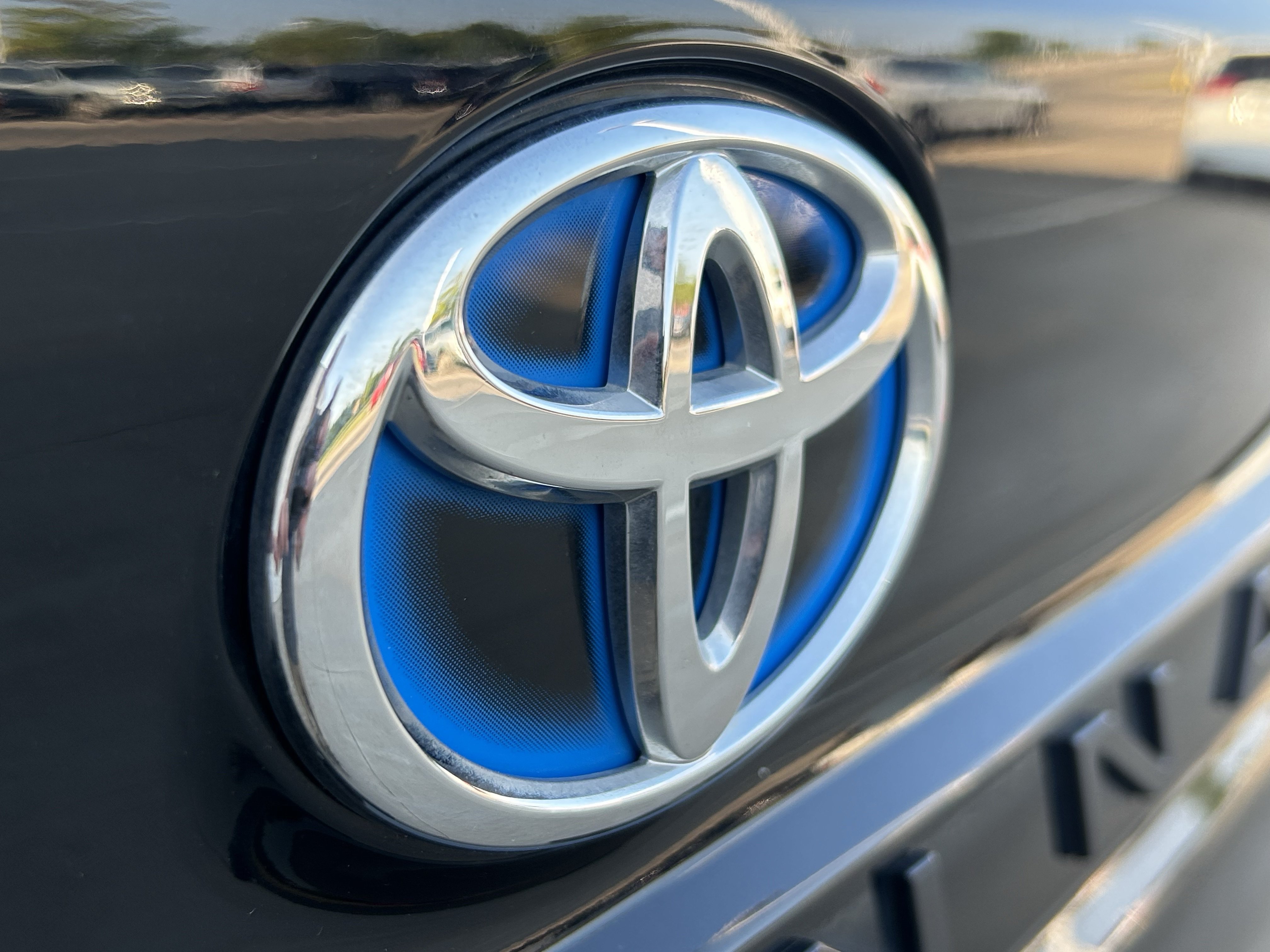 Certified 2025 Toyota Sienna XLE FWD image 7