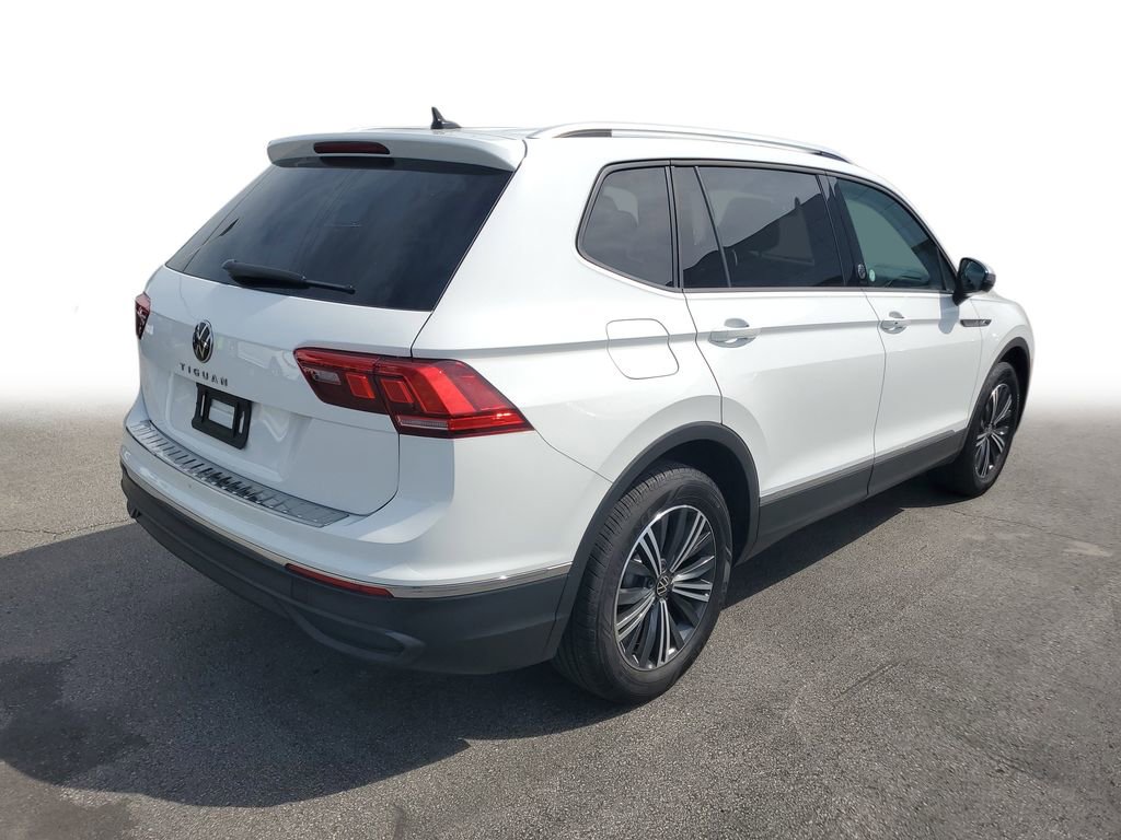 Used 2024 Volkswagen Tiguan Wolfsburg Edition FWD image 7