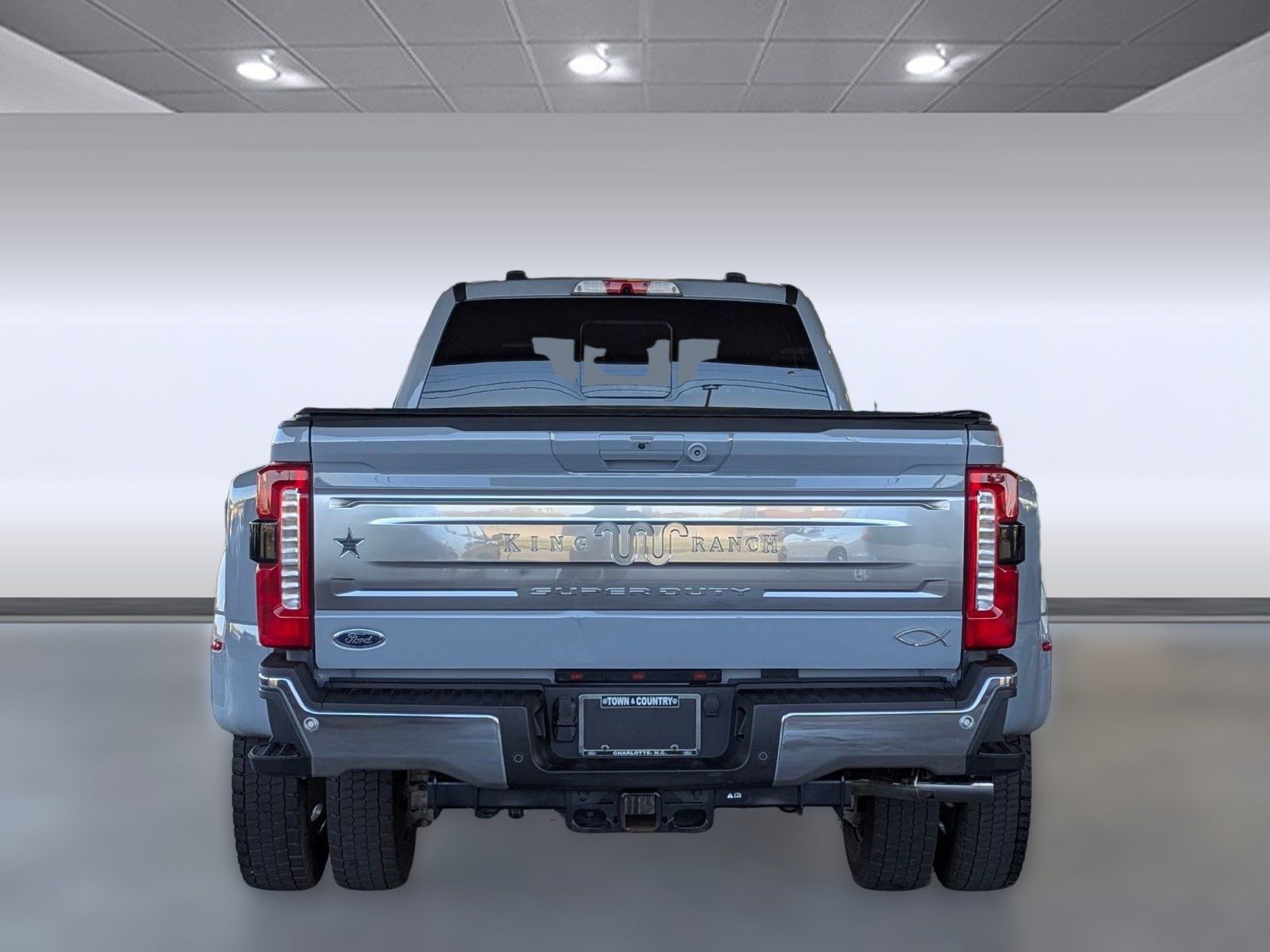 Certified 2025 Ford F450 King Ranch w/ Chrome Package image 9