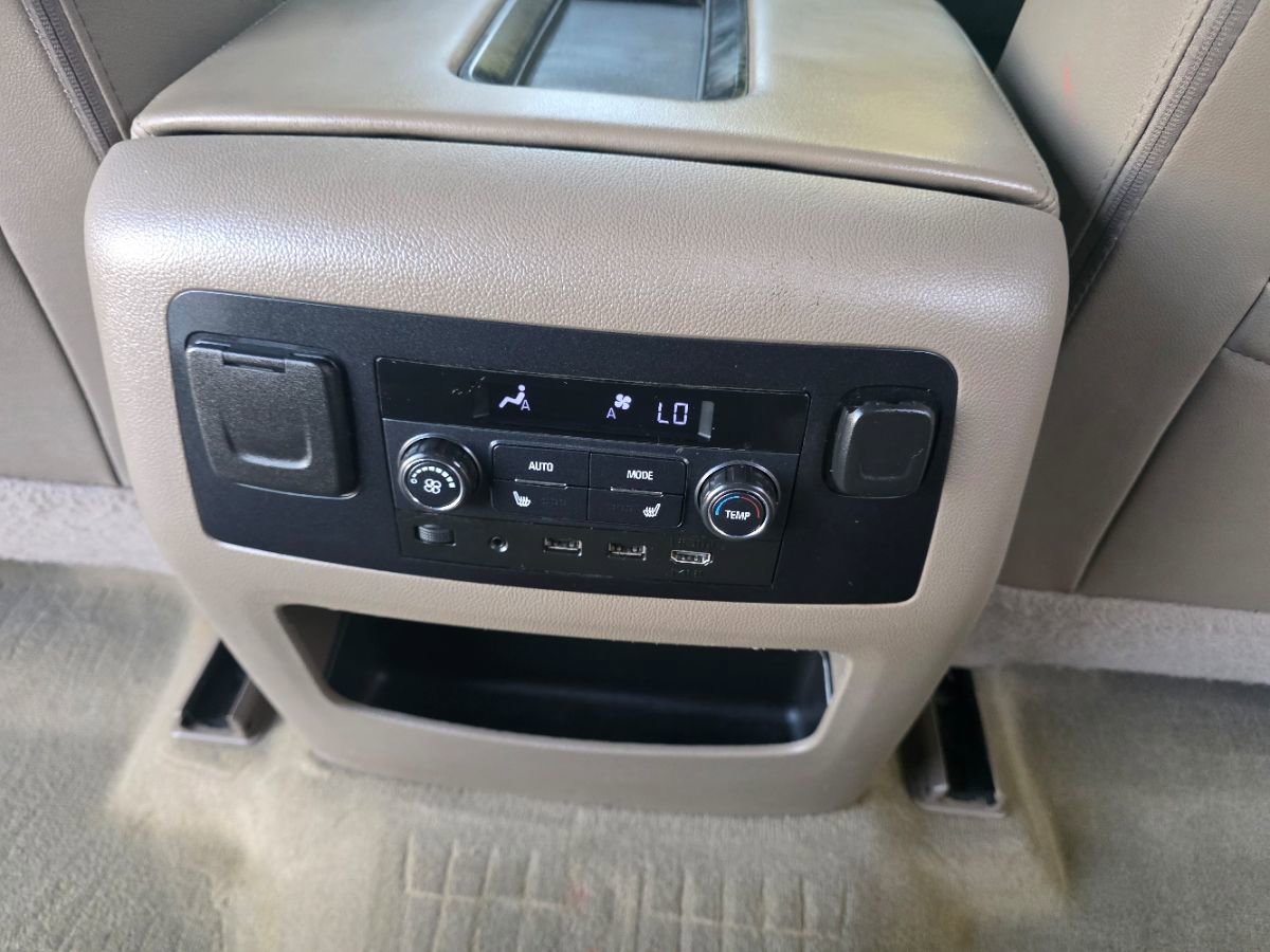 Used 2018 GMC Yukon XL SLT w/ Open Road Package image 34