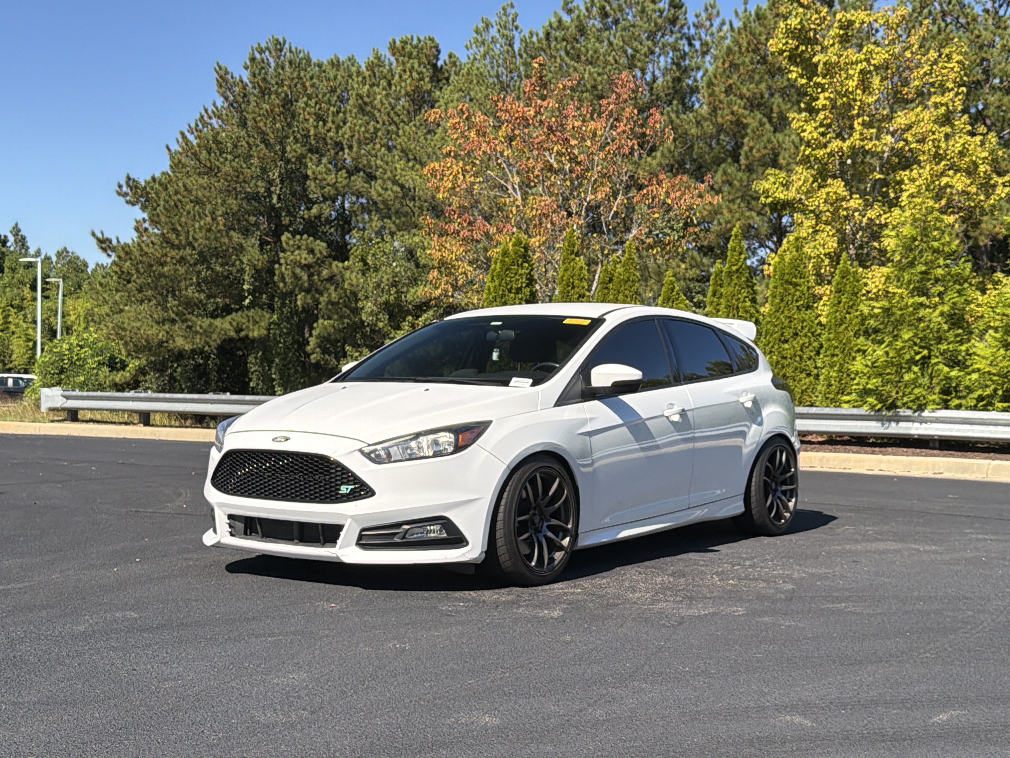 Used 2018 Ford Focus ST FWD image 10