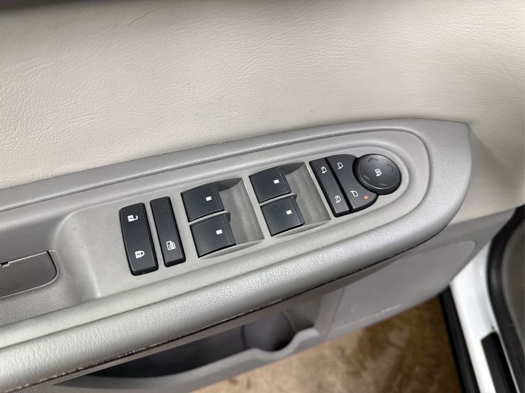 Used 2017 GMC Acadia Limited SLT image 36