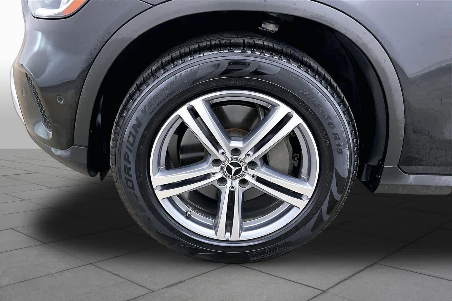 Certified 2022 Mercedes-Benz GLC 300 image 11