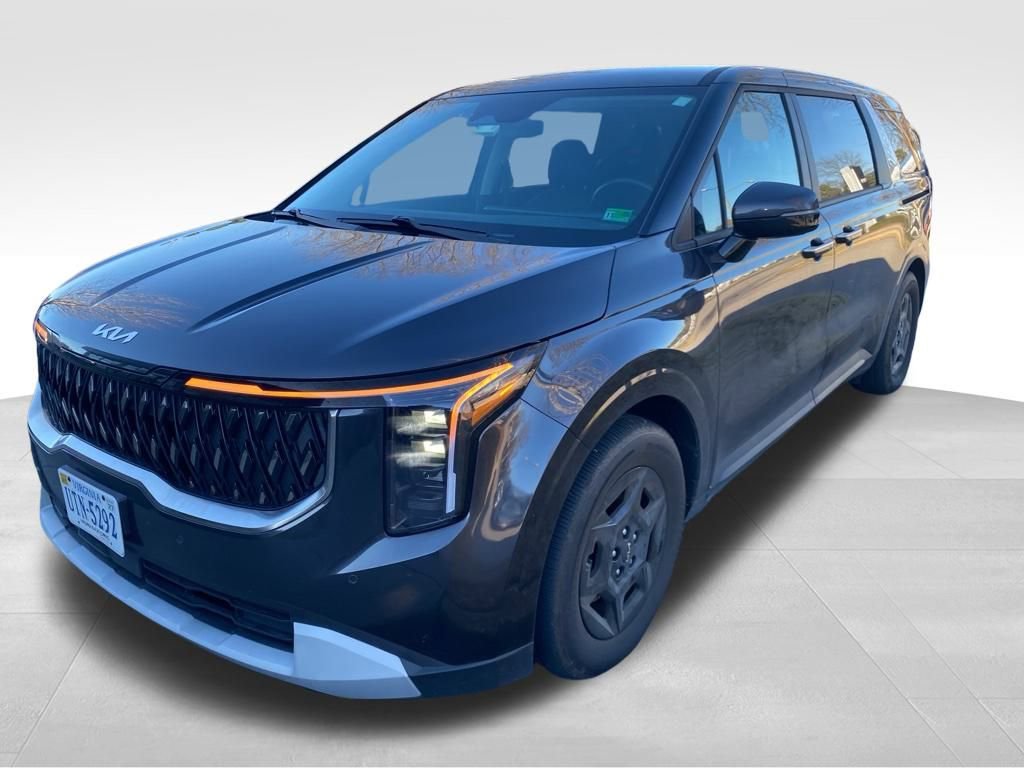 Used 2025 Kia Carnival image 42